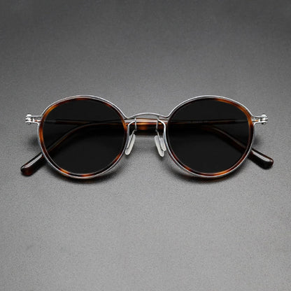 CINILY eyewear lens detail