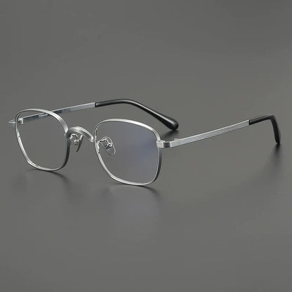 CINILY eyewear lens detail