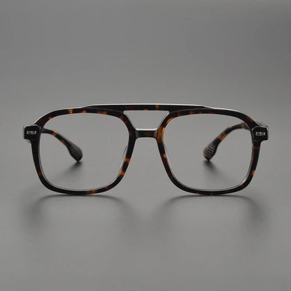CINILY eyewear temple detail