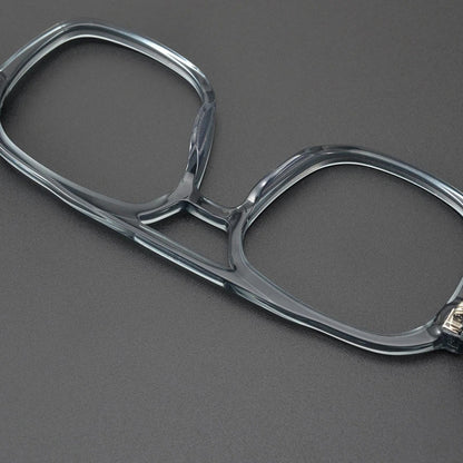 CINILY eyewear lens detail