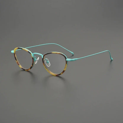 CINILY eyewear frame detail