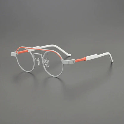 CINILY eyewear temple detail