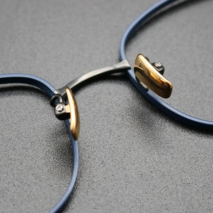 CINILY eyewear lens detail