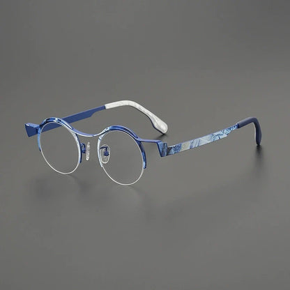 CINILY eyewear temple detail