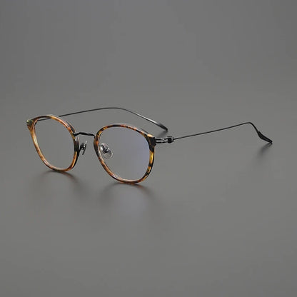 CINILY eyewear lens detail