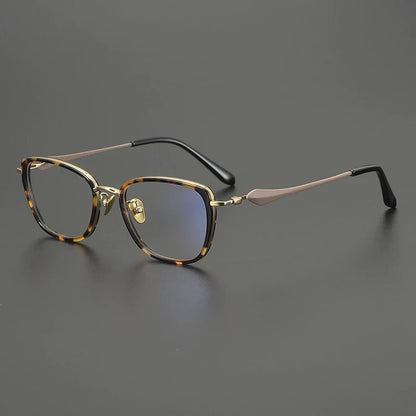 CINILY eyewear side view
