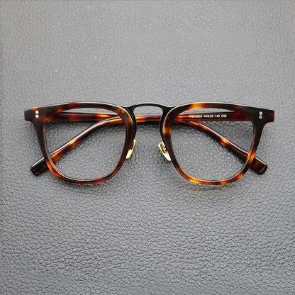 CINILY eyewear lens detail