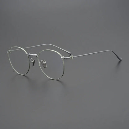 CINILY eyewear temple detail