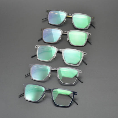 CINILY eyewear temple detail
