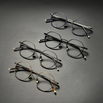 CINILY eyewear temple detail