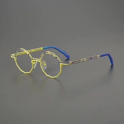 CINILY eyewear lens detail