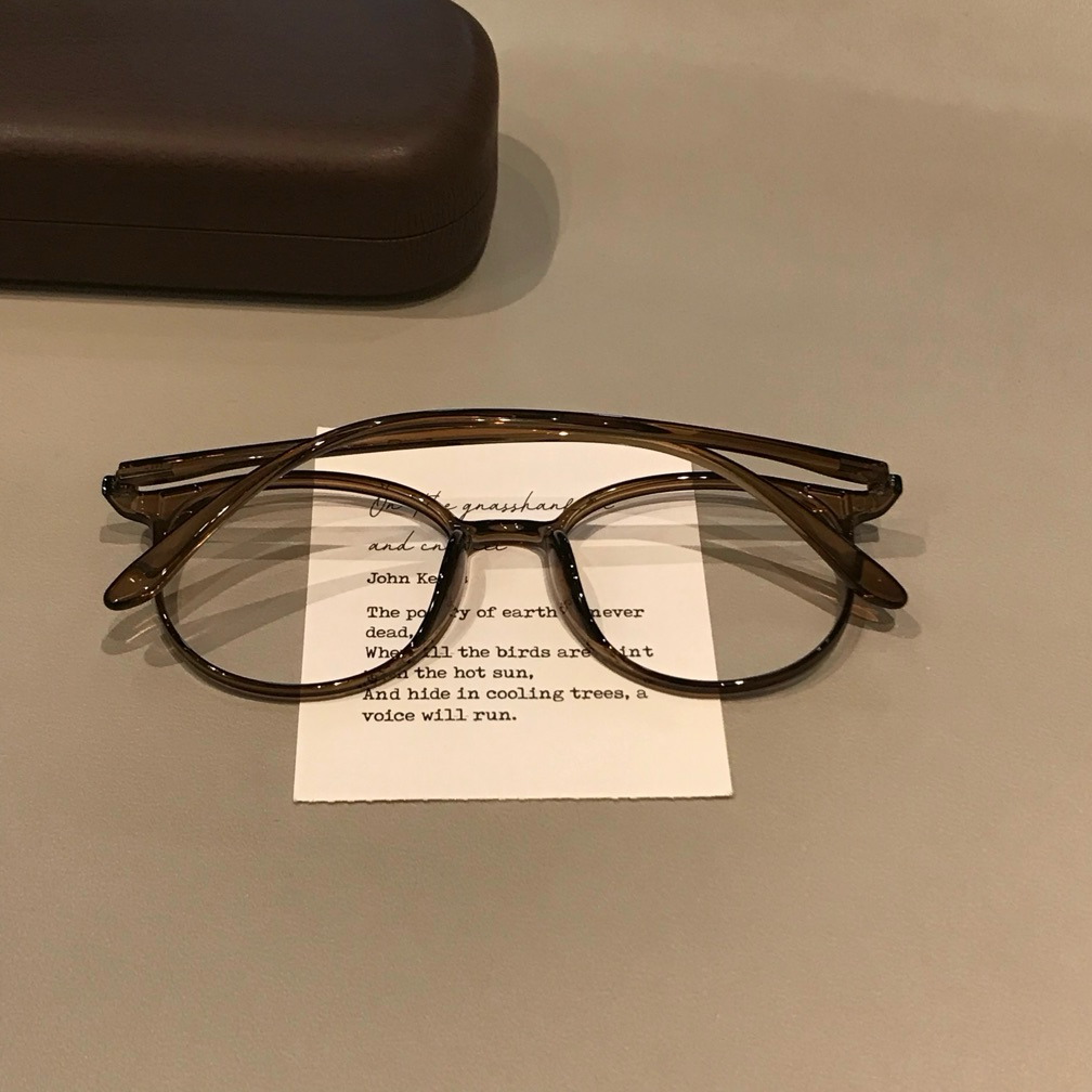 Rounded Square Frames | Slim Temples front view