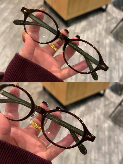 Vintage Rounded Square Frames | Tortoiseshell frame detail