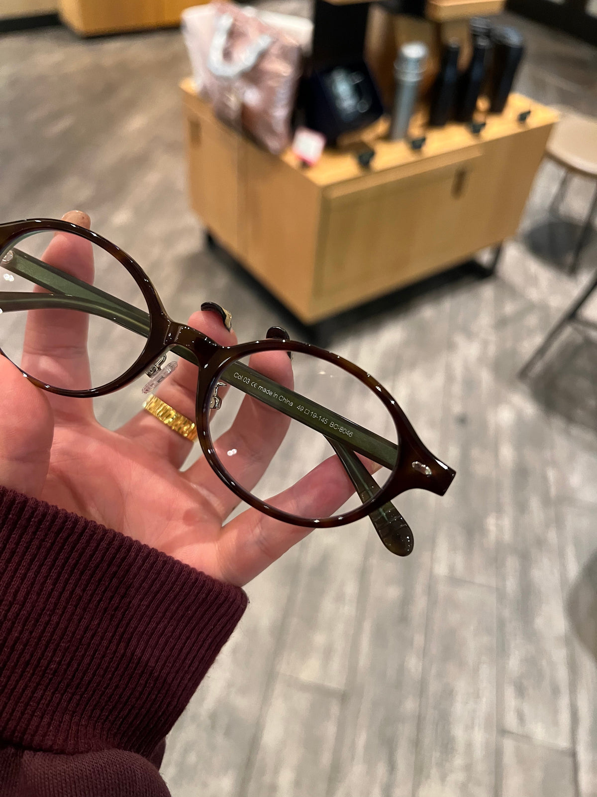 Vintage Rounded Square Frames | Tortoiseshell front view