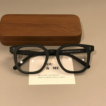 Oversized Square Frames | Black Finishes side view