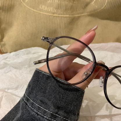 Thin-Rim Round Frames | Gray or Tea Brown lens detail