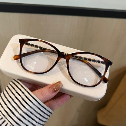 Cat-Eye Frames | Chain-Style Temple Details additional product view