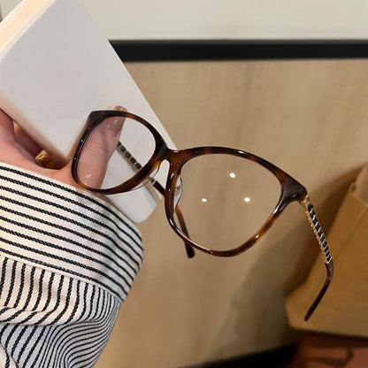 Cat-Eye Frames | Chain-Style Temple Details additional product view