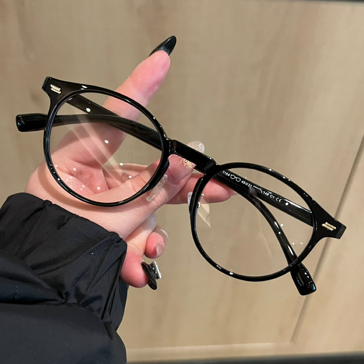 Rounded Cat-Eye Frames | Raised Corners front view