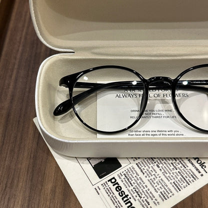 Rounded Square Frames | Brown, Black or Clear lens detail