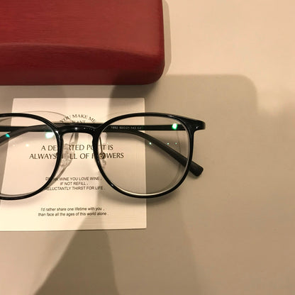 Thin-Rim Square Eyeglass Frames | Black lens detail
