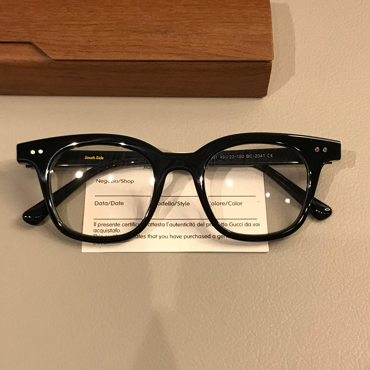 Retro Rectangle Frames | Tortoise, Corner Rivets lens detail
