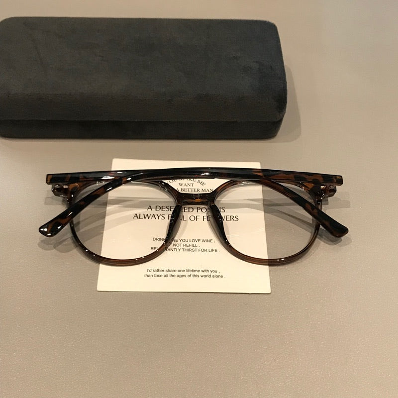 Retro Rounded Rectangle Frames | Tortoiseshell frame detail