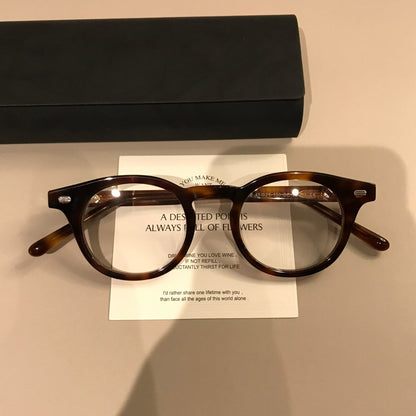 Retro Round Frames | Broad Upper Rim
