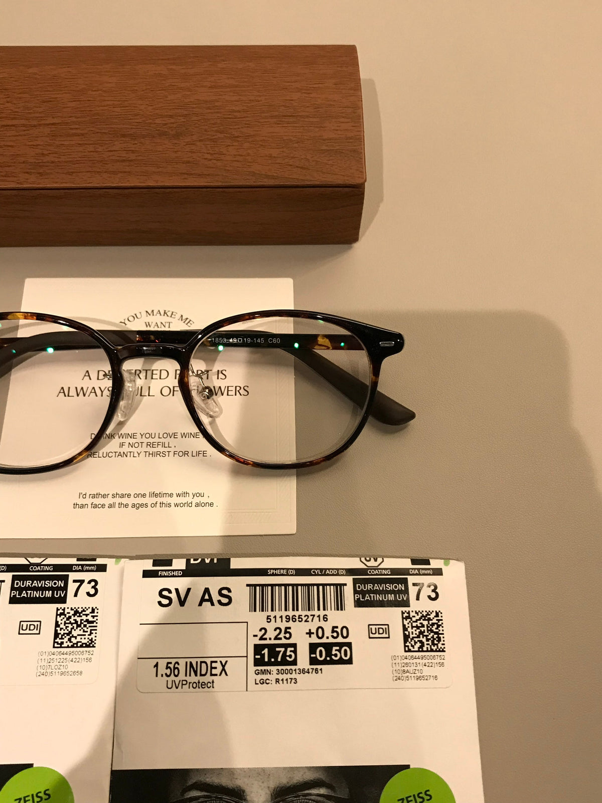 Compact Retro Rounded Square Eyeglass Frames lens detail